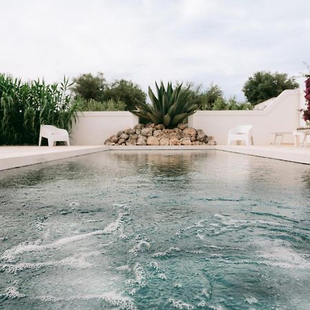 Oltre Gli Ulivi Bed & Breakfast ออสตูนี ภายนอก รูปภาพ