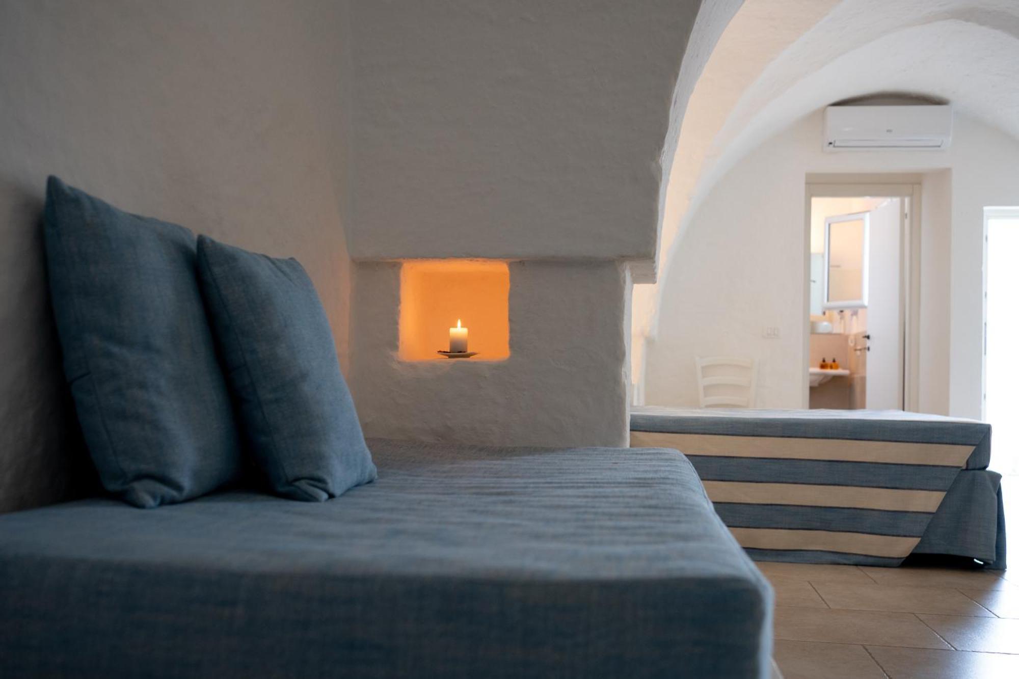 Oltre Gli Ulivi Bed & Breakfast ออสตูนี ภายนอก รูปภาพ