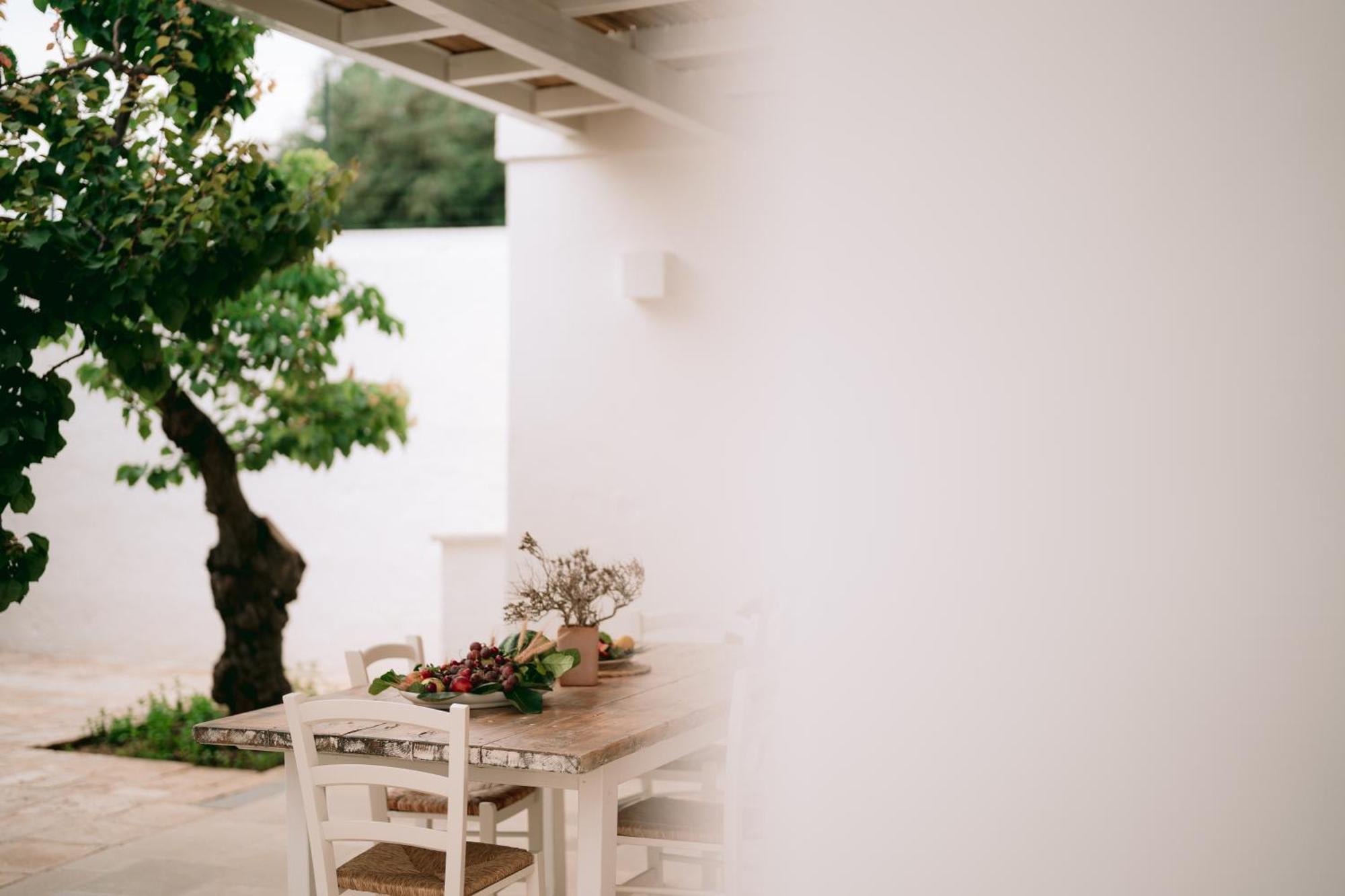 Oltre Gli Ulivi Bed & Breakfast ออสตูนี ภายนอก รูปภาพ